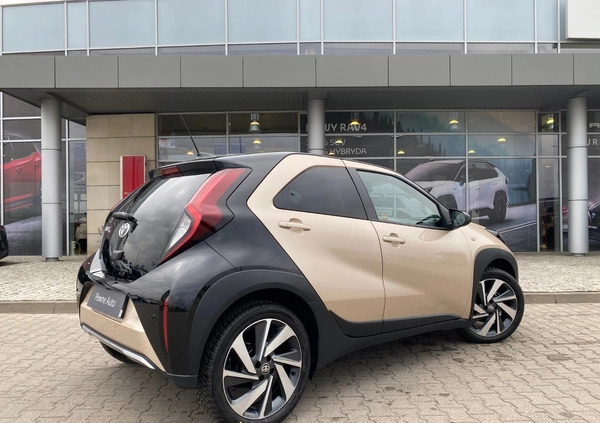 Toyota Aygo X cena 82500 przebieg: 230, rok produkcji 2023 z Kalisz małe 596